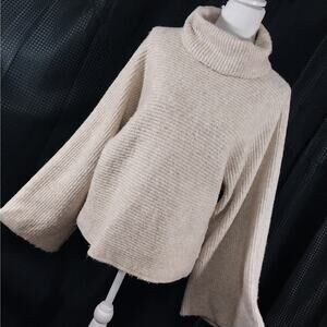 WORTHINGTON! OATMEAL & CREAM HORIZONTAL KNIT BELL SLEEVE SWEATER! SZ L